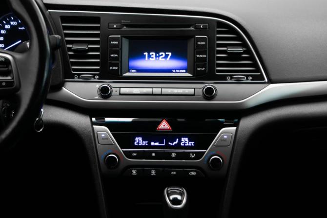 Hyundai Elantra VI (AD) с пробегом 2018 года, цена 1 650 000 рублей, 89970 км, седан, Автокод Объявления