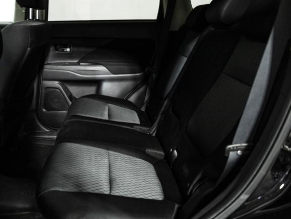 Mitsubishi Outlander III Рестайлинг 2 с пробегом 2015 года, цена 1 549 777 рублей, 174010 км, внедорожник, Автокод Объявления