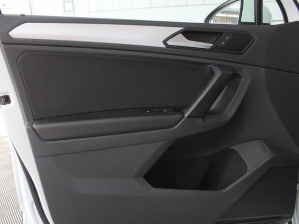 Volkswagen Tiguan II Рестайлинг с пробегом 2022 года, цена 2 850 000 рублей, 84400 км, внедорожник, Автокод Объявления