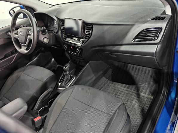 Hyundai Solaris II Рестайлинг с пробегом 2021 года, цена 1 570 000 рублей, 42369 км, седан, Автокод Объявления