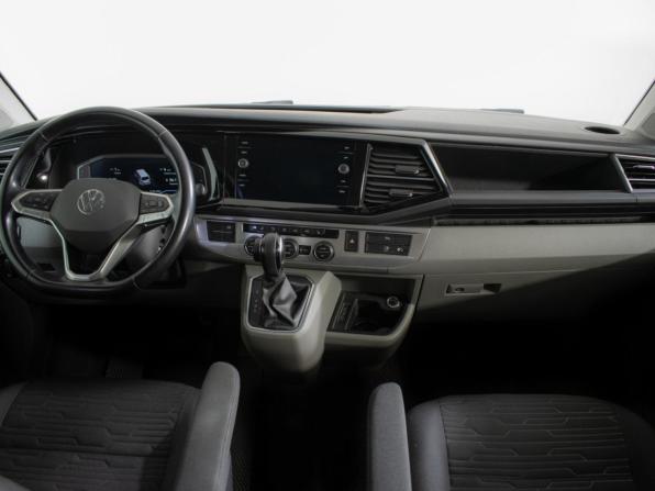 Volkswagen Caravelle T6 Рестайлинг с пробегом 2021 года, цена 3 835 000 рублей, 233649 км, минивэн, Автокод Объявления