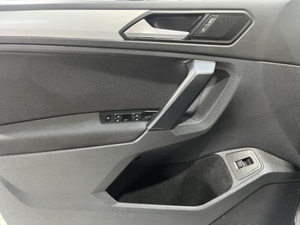 Volkswagen Tiguan II с пробегом 2018 года, цена 2 125 000 рублей, 129310 км, внедорожник, Автокод Объявления