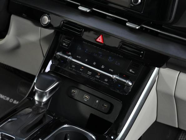 Kia Carnival IV с пробегом 2021 года, цена 3 049 000 рублей, 131000 км, минивэн, Автокод Объявления