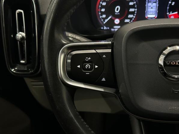 Volvo XC40 I с пробегом 2020 года, цена 2 999 000 рублей, 135863 км, внедорожник, Автокод Объявления