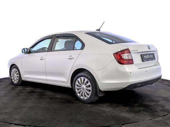 Skoda Rapid I Рестайлинг с пробегом 2018 года, цена 1 130 000 рублей, 151199 км, лифтбек, Автокод Объявления