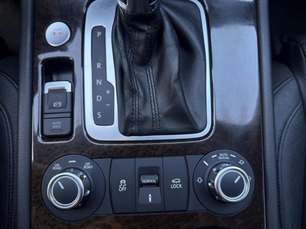 Volkswagen Touareg II с пробегом 2012 года, цена 1 500 000 рублей, 384521 км, внедорожник, Автокод Объявления