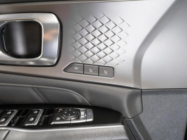 Kia Sorento IV Рестайлинг с пробегом 2024 года, цена 5 100 000 рублей, 48637 км, внедорожник, Автокод Объявления