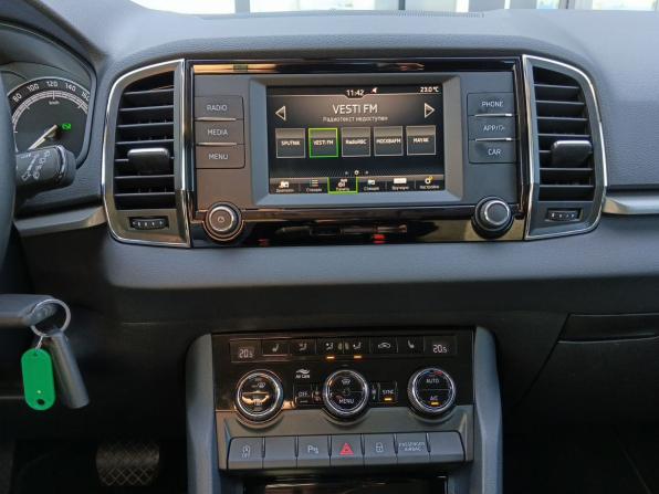 Skoda Karoq I с пробегом 2020 года, цена 2 239 000 рублей, 81985 км, внедорожник, Автокод Объявления
