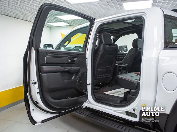 Ram 1500 V Рестайлинг с пробегом 2025 года, цена 10 999 000 рублей, 42 км, offers.body_type.unknown, Автокод Объявления
