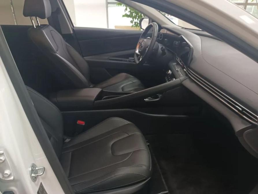 Hyundai Elantra VII (CN7) Рестайлинг Москва  - изображение 17