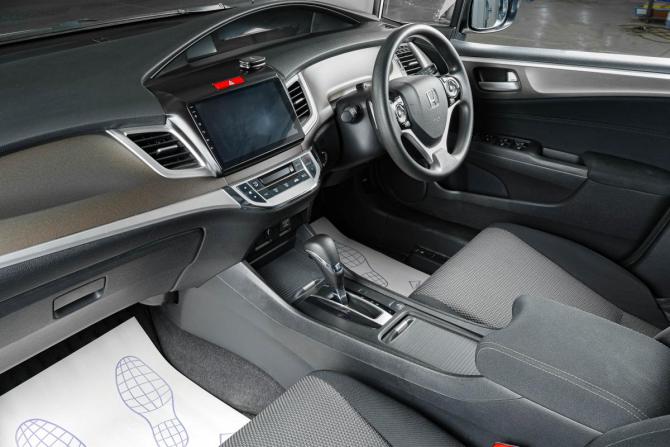 Honda Jade I Рестайлинг с пробегом 2019 года, цена 2 029 000 рублей, 56000 км, компактвэн, Автокод Объявления