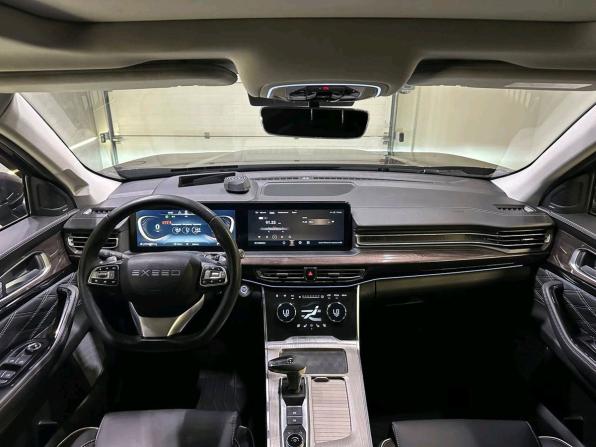 Exeed VX I с пробегом 2023 года, цена 2 808 000 рублей, 28243 км, внедорожник, Автокод Объявления