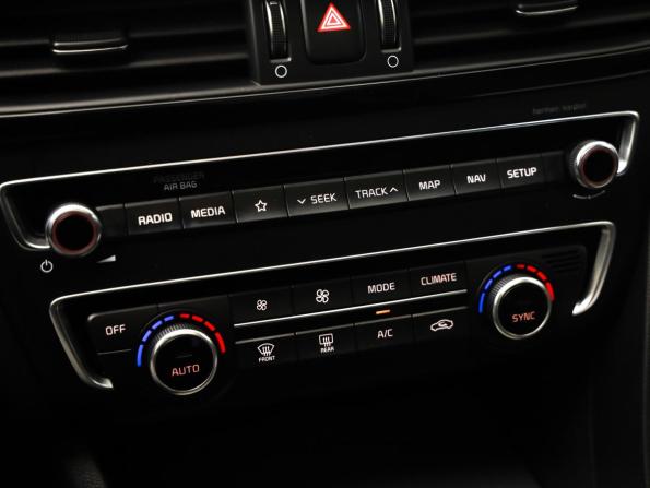 Kia Optima IV Рестайлинг с пробегом 2018 года, цена 2 099 000 рублей, 151265 км, седан, Автокод Объявления