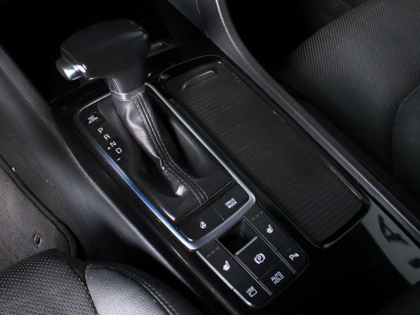 Kia Optima IV Рестайлинг с пробегом 2018 года, цена 1 715 000 рублей, 141200 км, седан, Автокод Объявления