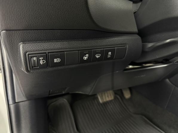 Toyota Corolla XII (E210) с пробегом 2019 года, цена 1 900 000 рублей, 129293 км, хэтчбек, Автокод Объявления