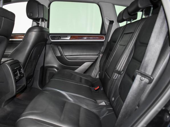Volkswagen Touareg II с пробегом 2013 года, цена 1 685 000 рублей, 225690 км, внедорожник, Автокод Объявления