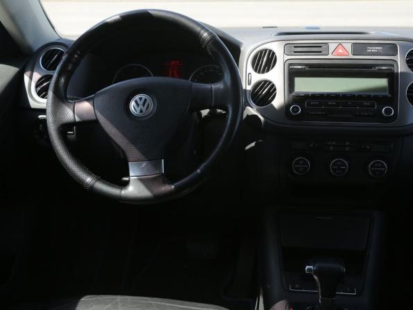 Volkswagen Tiguan I с пробегом 2009 года, цена 893 000 рублей, 208900 км, внедорожник, Автокод Объявления