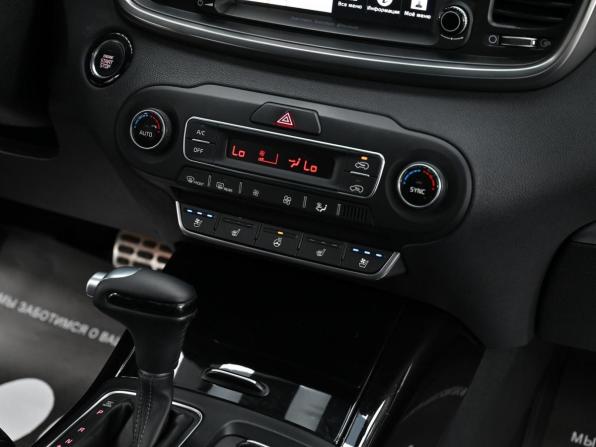 Kia Sorento III Prime Рестайлинг с пробегом 2018 года, цена 2 249 000 рублей, 105000 км, внедорожник, Автокод Объявления