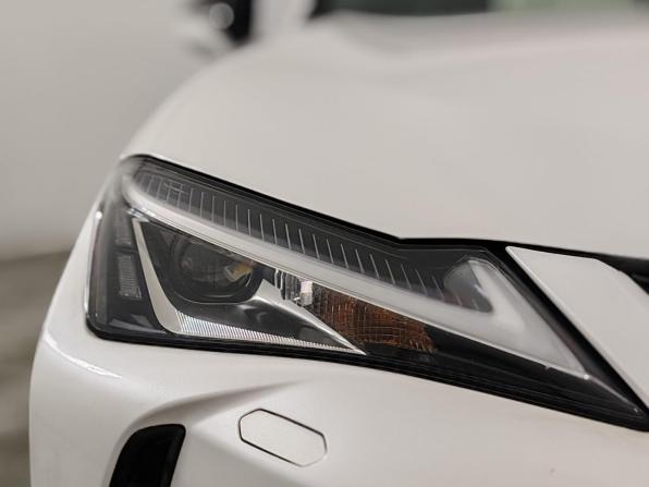 Lexus UX I с пробегом 2021 года, цена 2 999 000 рублей, 50896 км, внедорожник, Автокод Объявления