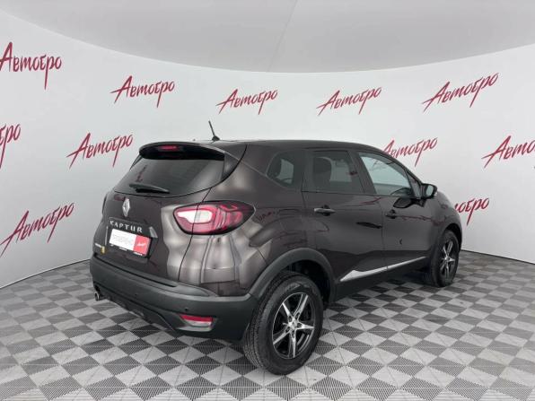 Renault Kaptur I с пробегом 2017 года, цена 1 320 000 рублей, 148653 км, внедорожник, Автокод Объявления
