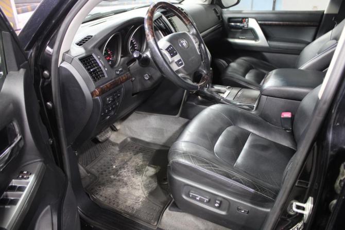 Toyota Land Cruiser 200 Series Рестайлинг 1 с пробегом 2014 года, цена 3 249 000 рублей, 295588 км, внедорожник, Автокод Объявления