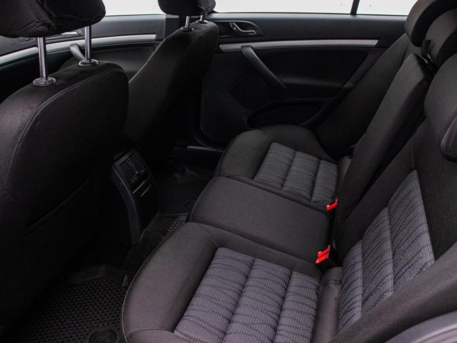 Skoda Octavia II (A5) Рестайлинг Москва  - изображение 11