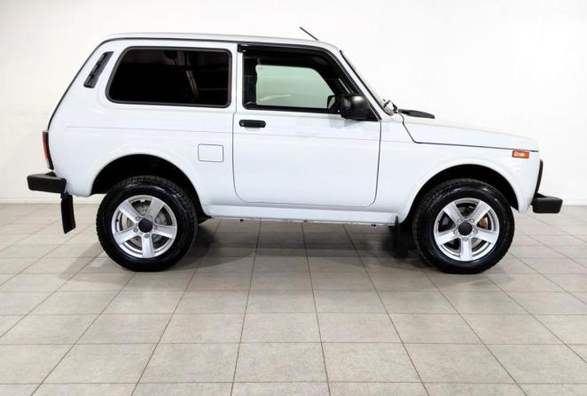 Lada (ВАЗ) Niva Legend с пробегом 2024 года, цена 957 000 рублей, 16101 км, внедорожник, Автокод Объявления