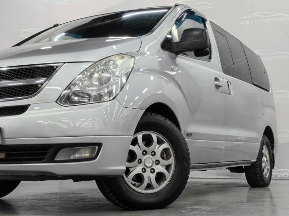 Hyundai Grand Starex I с пробегом 2008 года, цена 929 000 рублей, 302000 км, минивэн, Автокод Объявления