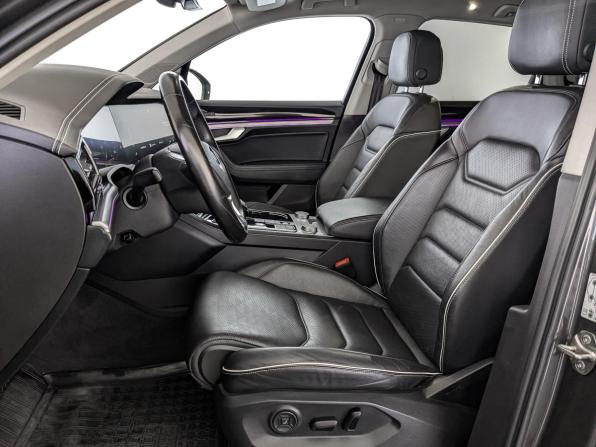 Volkswagen Touareg III с пробегом 2020 года, цена 6 399 000 рублей, 49910 км, внедорожник, Автокод Объявления