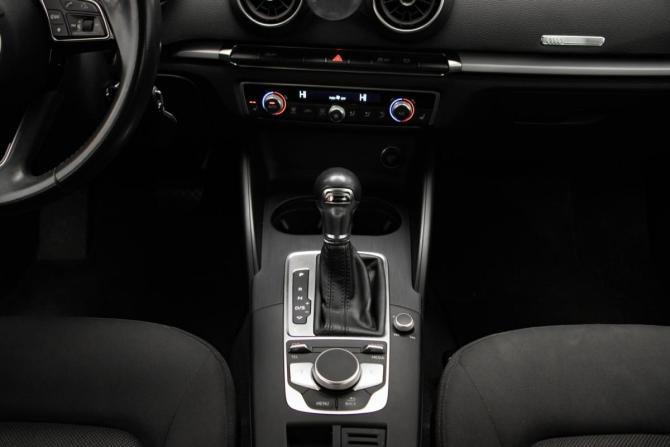 Audi A3 III (8V) Рестайлинг с пробегом 2017 года, цена 1 950 000 рублей, 70000 км, седан, Автокод Объявления