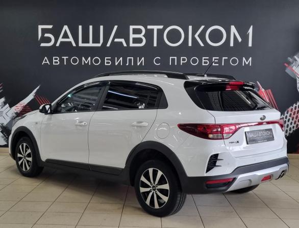 Kia Rio IV Рестайлинг с пробегом 2021 года, цена 1 815 000 рублей, 53520 км, хэтчбек, Автокод Объявления