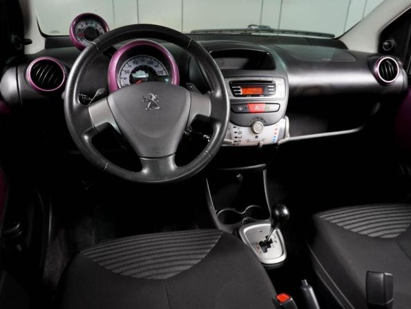 Peugeot 107 I Рестайлинг 2 с пробегом 2013 года, цена 529 000 рублей, 114783 км, хэтчбек, Автокод Объявления