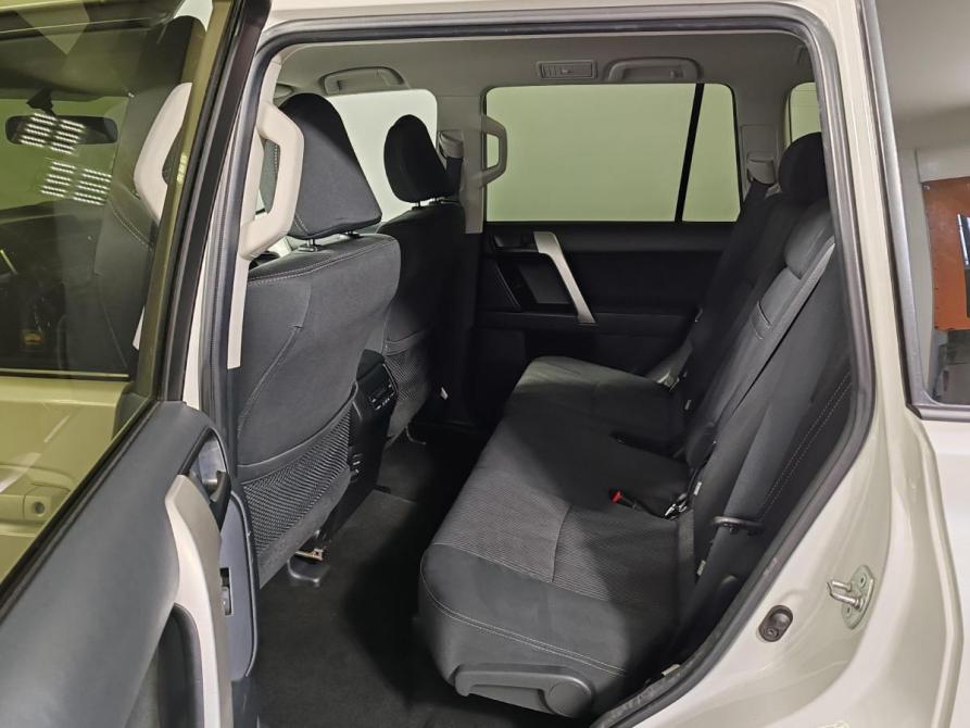 Toyota Land Cruiser Prado 150 Series Рестайлинг 2 Москва  - изображение 12