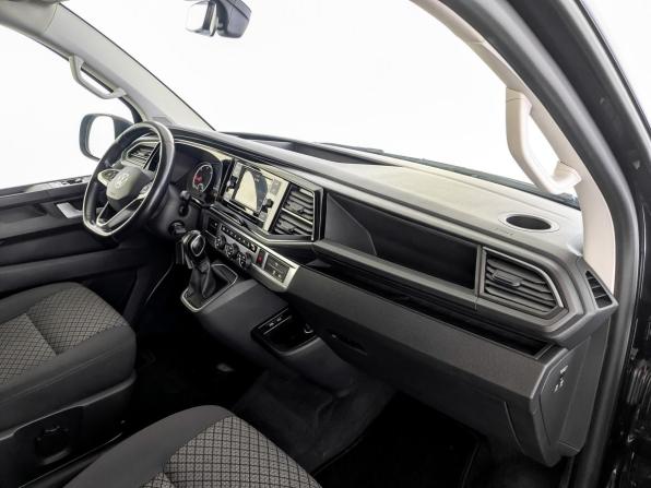 Volkswagen Multivan T6 Рестайлинг с пробегом 2021 года, цена 6 250 000 рублей, 68484 км, минивэн, Автокод Объявления