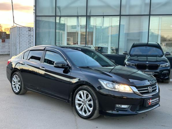 Honda Accord IX с пробегом 2013 года, цена 1 330 000 рублей, 281904 км, седан, Автокод Объявления
