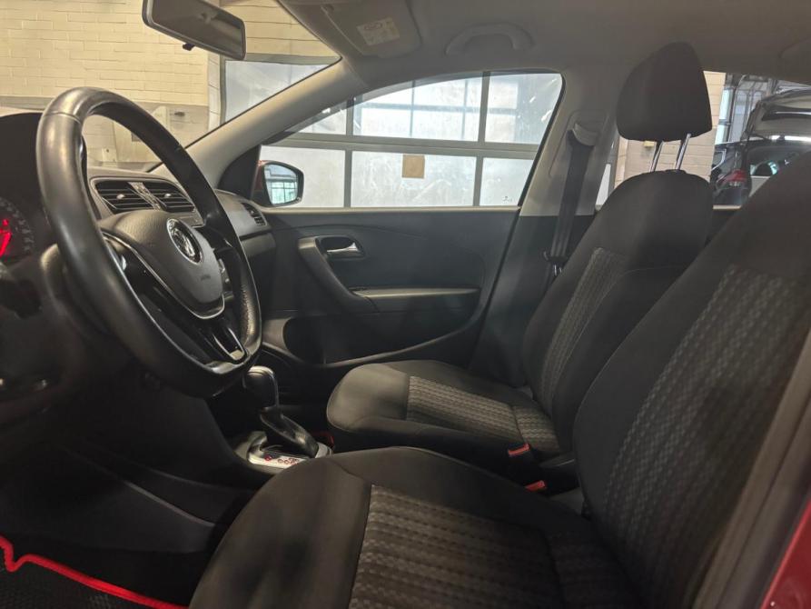 Volkswagen Polo V Рестайлинг Санкт-Петербург  - изображение 13