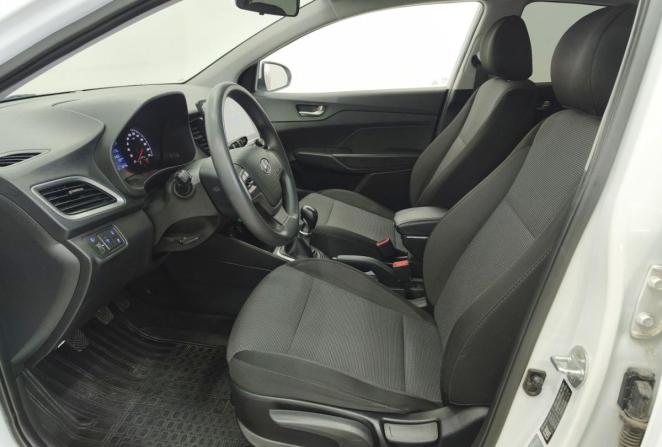 Hyundai Solaris II с пробегом 2018 года, цена 1 150 000 рублей, 99779 км, седан, Автокод Объявления