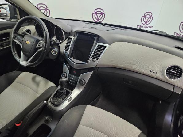 Chevrolet Cruze I Рестайлинг с пробегом 2012 года, цена 695 000 рублей, 179330 км, хэтчбек, Автокод Объявления