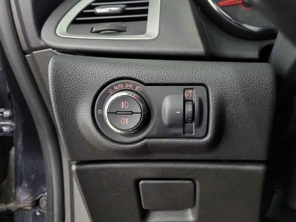 Opel Astra J Рестайлинг с пробегом 2012 года, цена 565 000 рублей, 188026 км, хэтчбек, Автокод Объявления