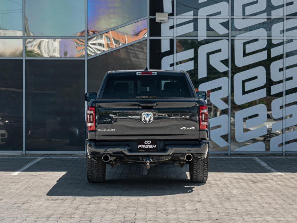 Ram 1500 V с пробегом 2021 года, цена 5 400 000 рублей, 105868 км, offers.body_type.unknown, Автокод Объявления