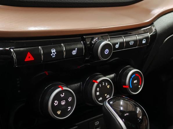 Lada (ВАЗ) Vesta I Рестайлинг (NG) с пробегом 2026 года, цена 1 699 700 рублей, 8454 км, универсал, Автокод Объявления