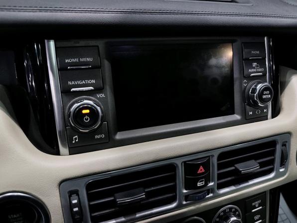 Land Rover Range Rover III Рестайлинг 2 с пробегом 2009 года, цена 1 690 000 рублей, 443248 км, внедорожник, Автокод Объявления