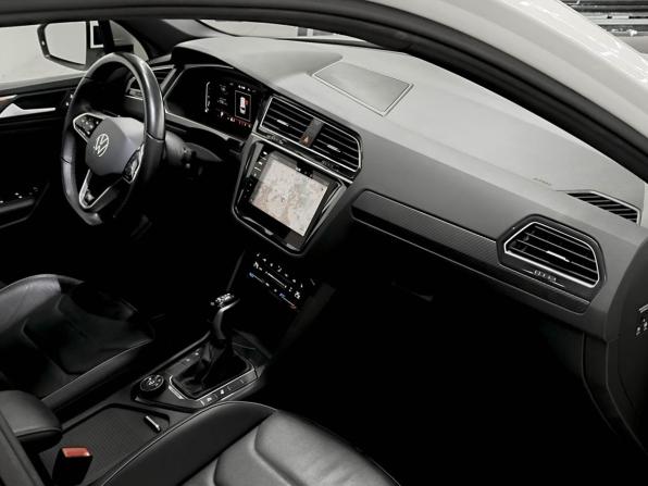 Volkswagen Tiguan II Рестайлинг с пробегом 2021 года, цена 3 570 000 рублей, 81566 км, внедорожник, Автокод Объявления
