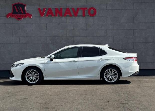 Toyota Camry VIII (XV70) с пробегом 2019 года, цена 2 730 000 рублей, 134075 км, седан, Автокод Объявления
