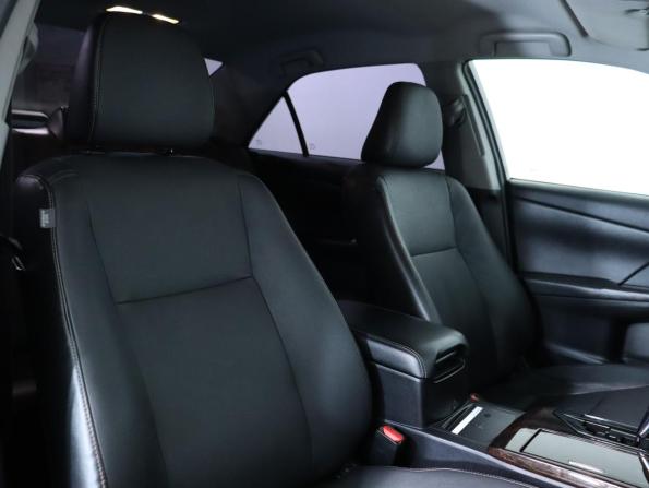 Toyota Camry VII (XV50) Рестайлинг с пробегом 2015 года, цена 1 890 000 рублей, 195630 км, седан, Автокод Объявления