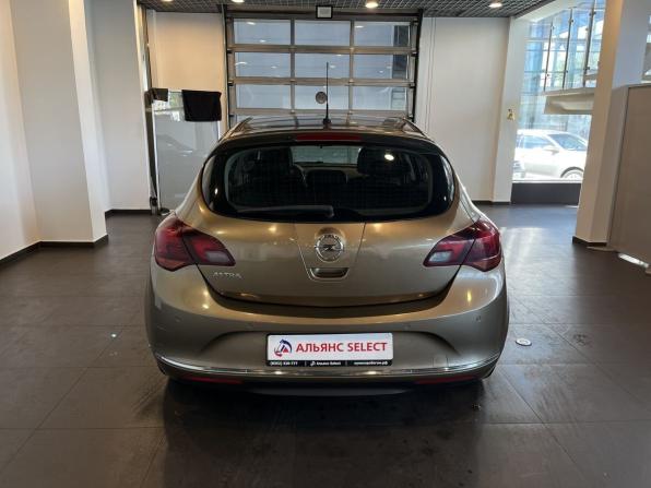 Opel Astra J Рестайлинг с пробегом 2013 года, цена 870 000 рублей, 98605 км, хэтчбек, Автокод Объявления