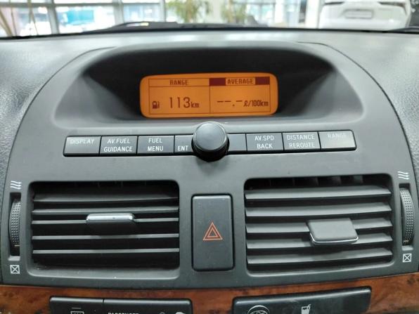 Toyota Avensis II с пробегом 2004 года, цена 600 000 рублей, 243984 км, седан, Автокод Объявления
