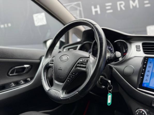 Kia Ceed II с пробегом 2013 года, цена 1 155 000 рублей, 132000 км, универсал, Автокод Объявления