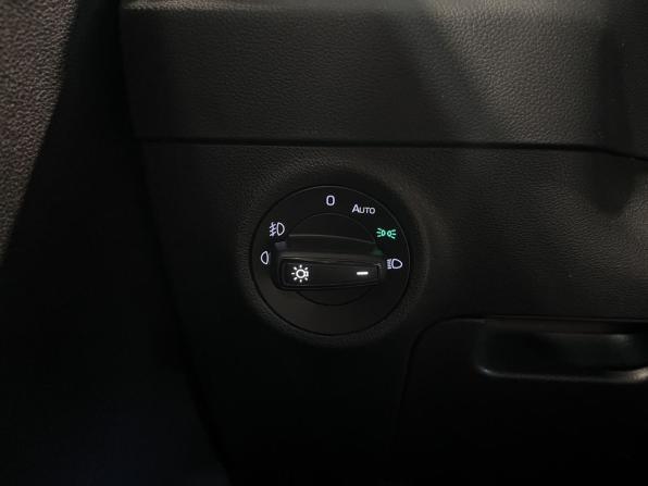 Skoda Karoq I с пробегом 2021 года, цена 2 350 000 рублей, 105186 км, внедорожник, Автокод Объявления