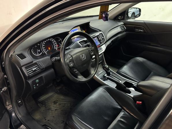Honda Accord IX с пробегом 2013 года, цена 1 350 000 рублей, 240000 км, седан, Автокод Объявления
